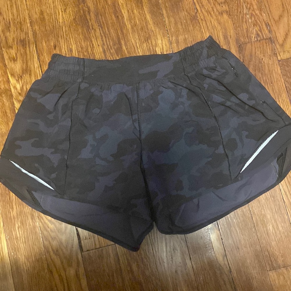Lululemon hotty hot shorts